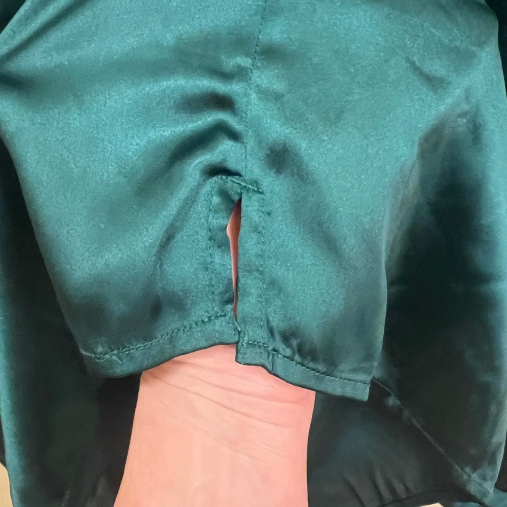 Abercrombie & Fitch Green Satin Button-Down Shirt - Picture 4 of 7